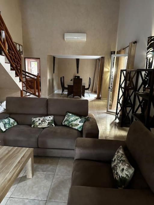Tres Belle Villa Au Coeur De Saly ภายนอก รูปภาพ
