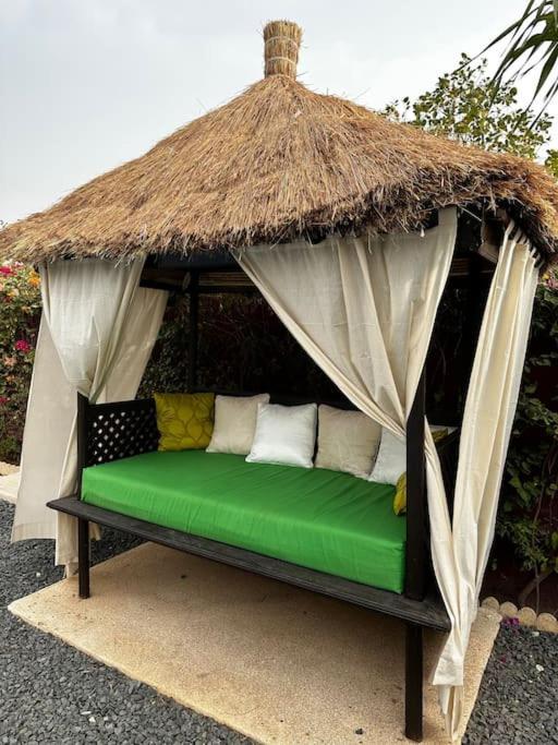 Tres Belle Villa Au Coeur De Saly ภายนอก รูปภาพ
