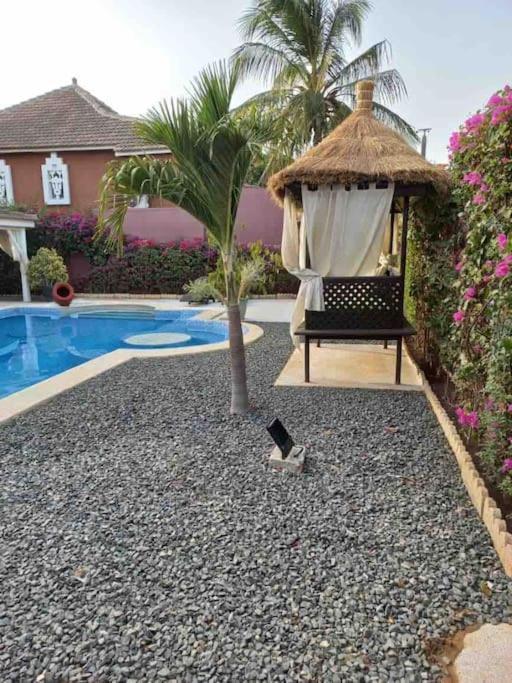 Tres Belle Villa Au Coeur De Saly ภายนอก รูปภาพ