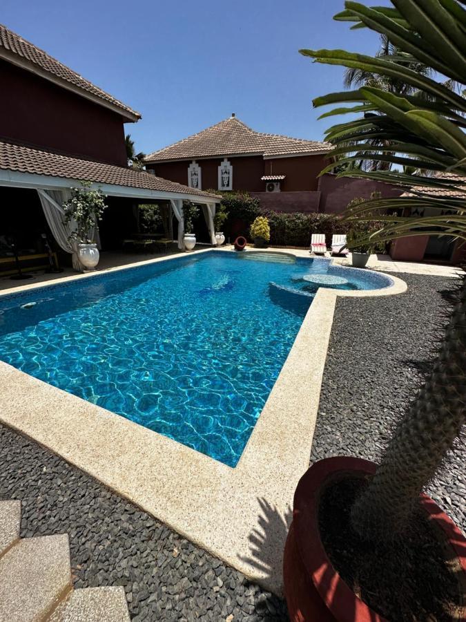Tres Belle Villa Au Coeur De Saly ภายนอก รูปภาพ